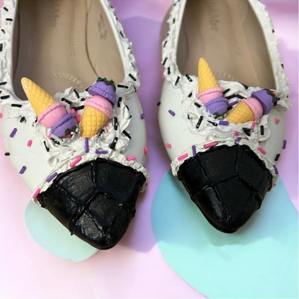 🍦Handmade Waffle Cone Ice Cream Shoes With Sprinkles! 
Pointy toe, Size 8 - Picture 3 of 13
